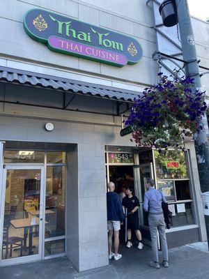 Storefront of Thai Tom