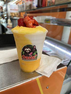 Italian coconut, mango with strawberries toppings