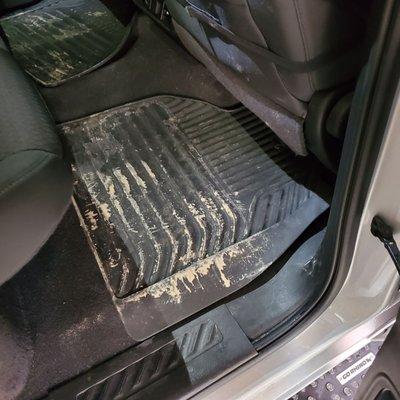 Rear floor mat.