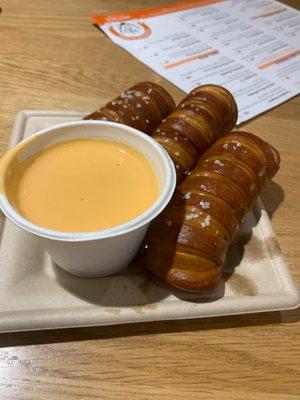 Pretzel bites