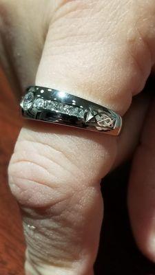 New ring showing the irish etching on the side