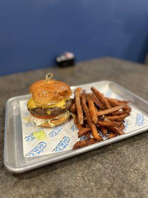 Classic Cheeseburger Sweet potato fries