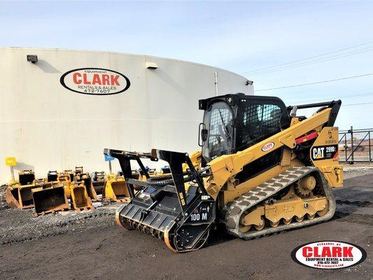 Catt 299D2XHP with Mulcher head - www.clarkrents.com