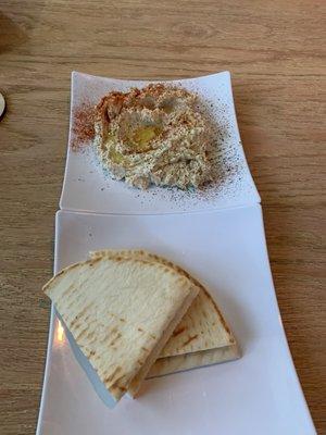 Hummus with pita