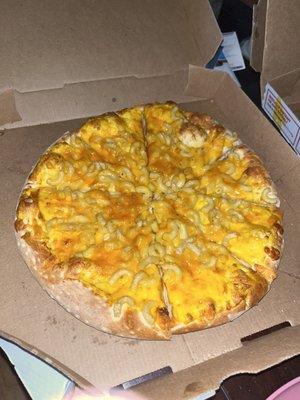 Mac N Cheese Pizza