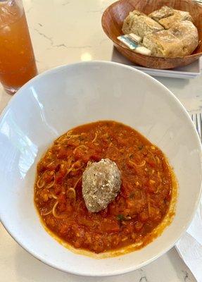 Cappellini Pomodoro, Garlic Bread