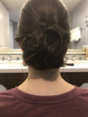 Hairdo for wedding