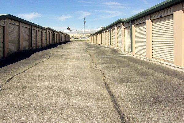 self storage exterior units