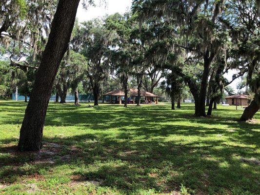 Pavilion for parties! And tennis courts behind