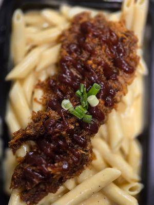 Pulled pork Mac n cheese