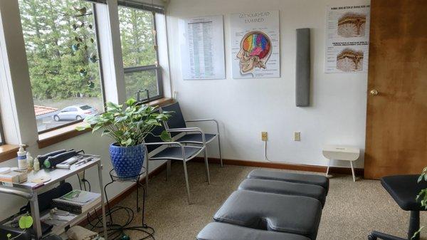 The treatment room is peaceful, quiet, and far from the street.