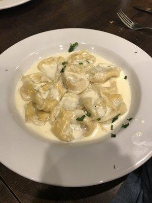 Tortellini Alfredo