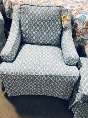 Comfy accent chair