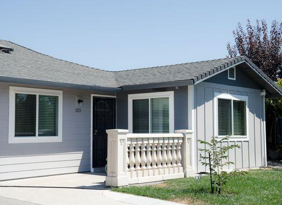 James Hardie Fiber Cement Siding
Colors: Iron Gray and Pearl Gray
Windows: Anlin Catalina