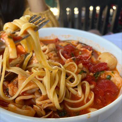 Seafood Cioppino Pasta Lunch