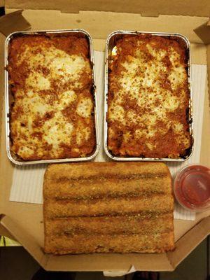 Meaty marinara and breadsticks