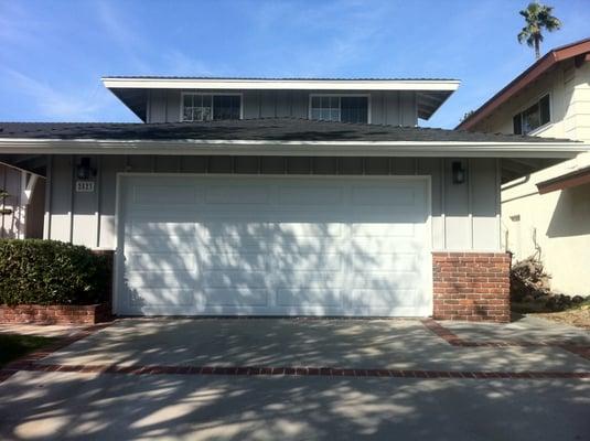 Brand new door installed 3 hours later! Same day! (After)