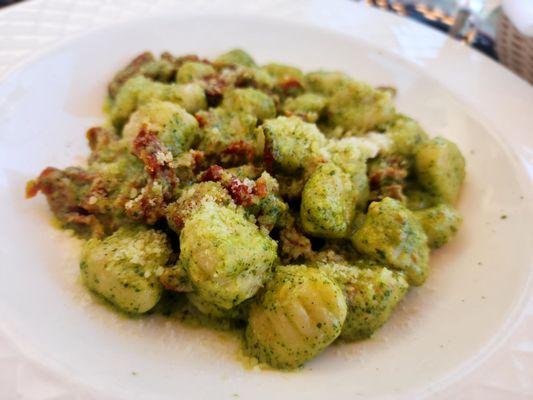 Pesto Gnocchi