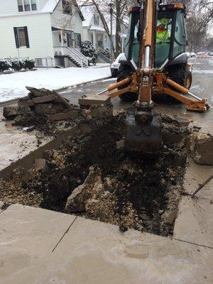 Sewer repair in the street