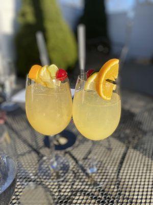 Champagne Sangria