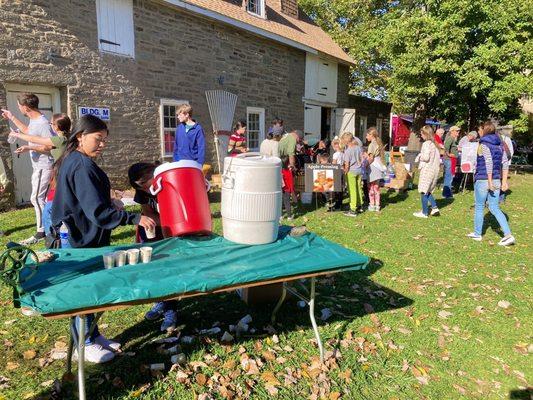 Fox Chase Farm -- Applefest 2022