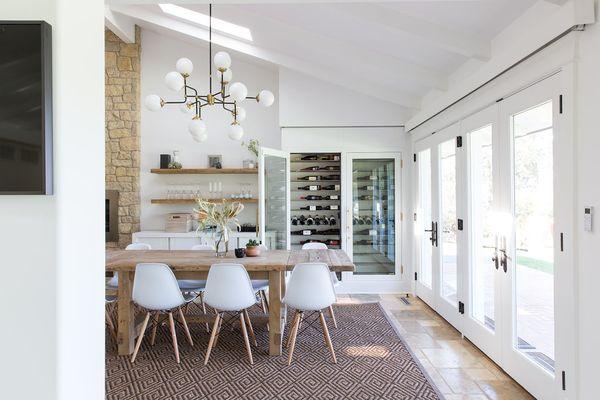 Calistoga vacation home dining room.