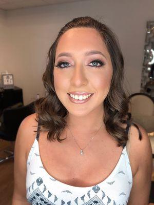 Graduation makeup