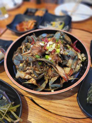 Soy sauce marinated raw crabs ( )