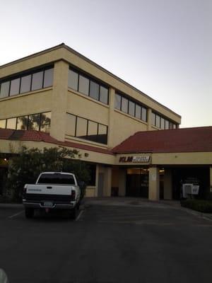 Outside view; the chiro office is situated in the same complex as a Filipino restaurant--that's a whole different review!