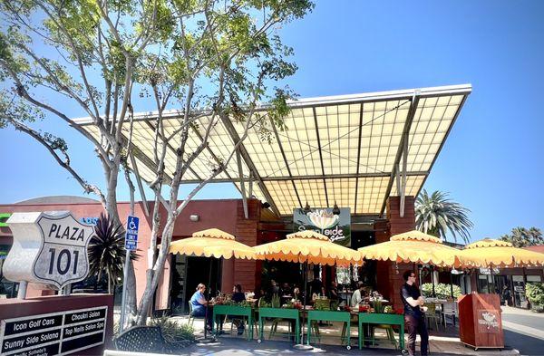 Outdoor patio seating & entrance.