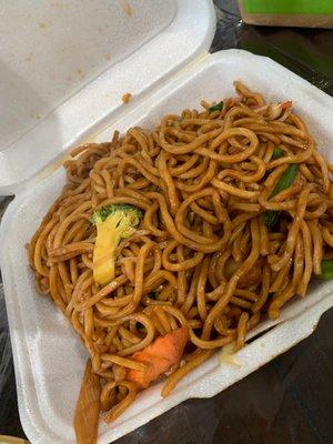 Veggie lo mein