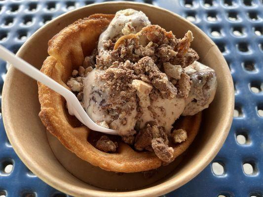 Belgium waffle Twix sundae