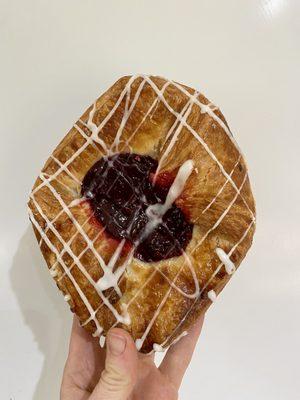 Raspberry danish