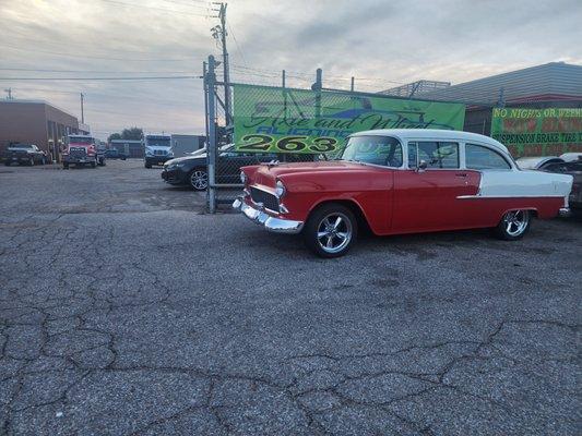 55 Chevy Bel air. P/s ,rack, power disc brakes, new tilt steering column