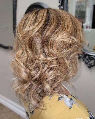 Dimensional Blonde!