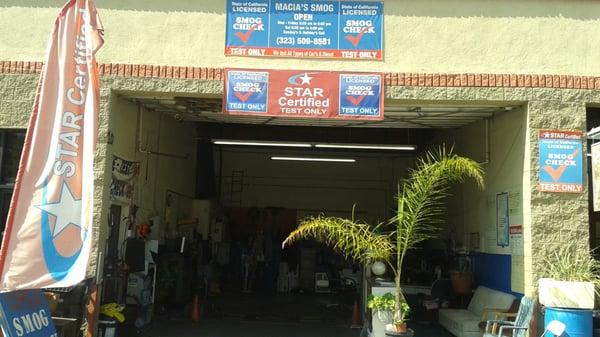 MACIAS SMOG CHECK  "STAR CERTIFIED" UN SERVICIO AMABLE Y HONESTO.