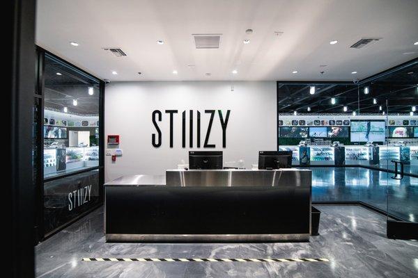 STIIIZY SB - Entrance