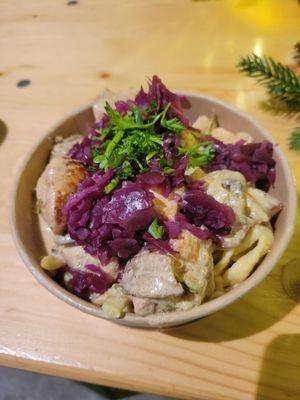 Spaeztle with creamy mushroom sauce added chicken