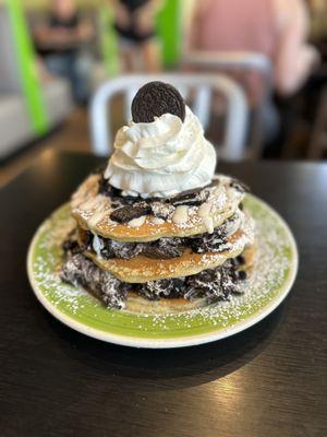 Extreme Oreo Pancakes