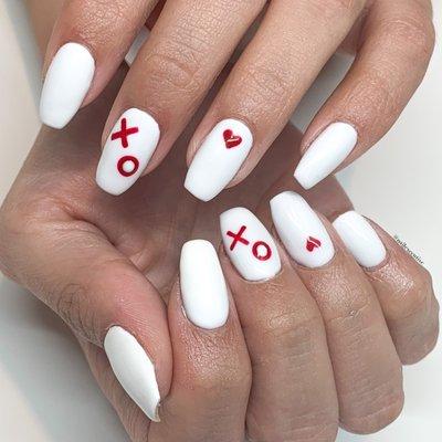 Valentine's Day nails