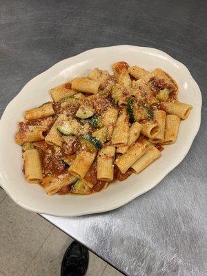 Rigatoni with Zucchini and Plum Tomatoes!!