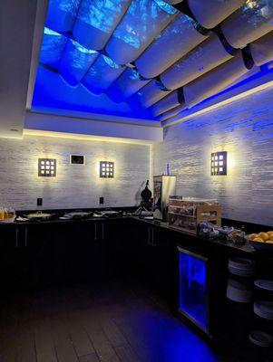 Breakfast buffet, cool blue light, 6am-11am weekdays