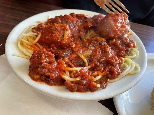 Spaghetti with meatballs