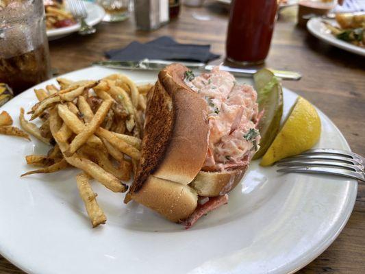 Lobster roll - MP (on 7/13/22) was $28