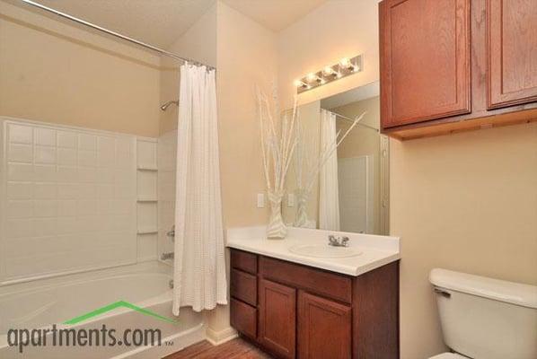 Hampton Master Bathroom