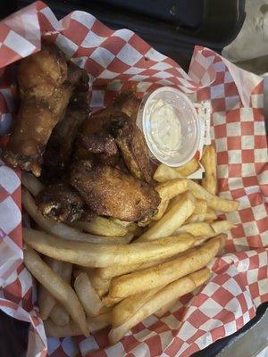 Lemon Pepper wings and fries