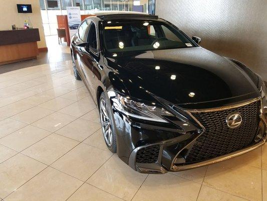 New Lexus LS500!