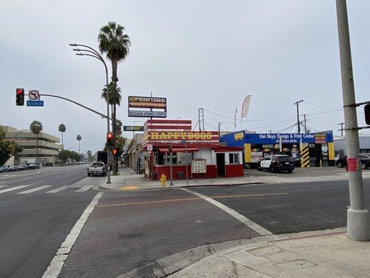 Van Nuys Printing is located corner of Van Nuys Blvd. And Erwin St.