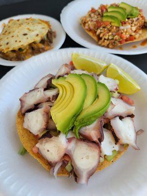 Tostada de puplo milita de asada and a spicy shrimp Mulido