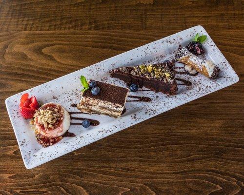 Bottega Dessert Sampler
Tiramisù, torta Nutella, panna cotta, cannolo siciliano